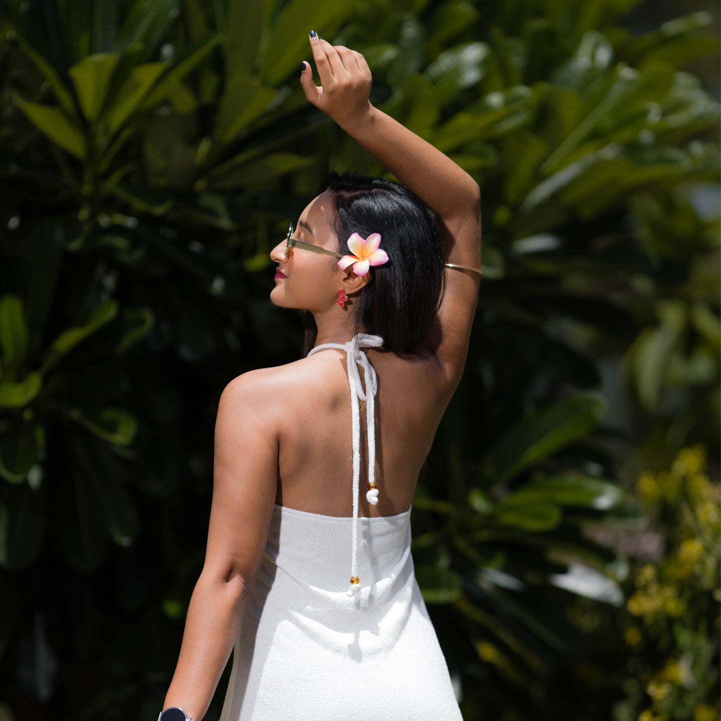 BACKLESS White Dress
